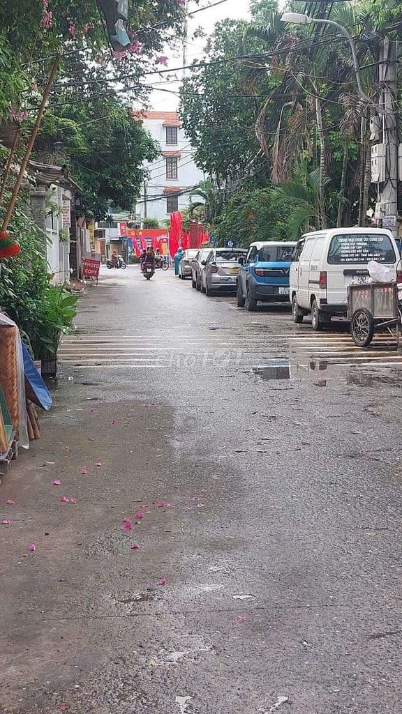 Bán đất 43m2 sổ đỏ chính chủ giá 6,9 tỷ mặt tiền rộng 3.4m - Ảnh 2