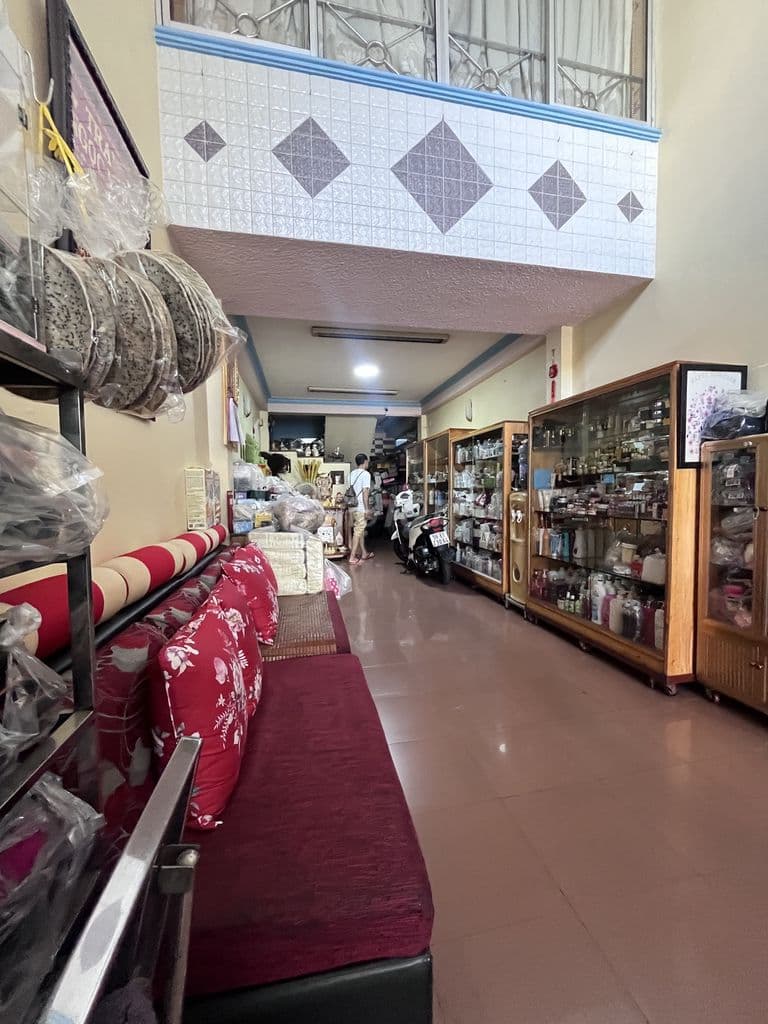 Nhà đẹp sẵn ở + kinh doanh – ngay Linh Chiểu, Thủ Đức - Ảnh 2