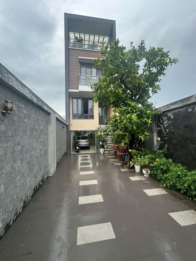 Bán nhà 5x39m mặt tiền nhựa 9m thông