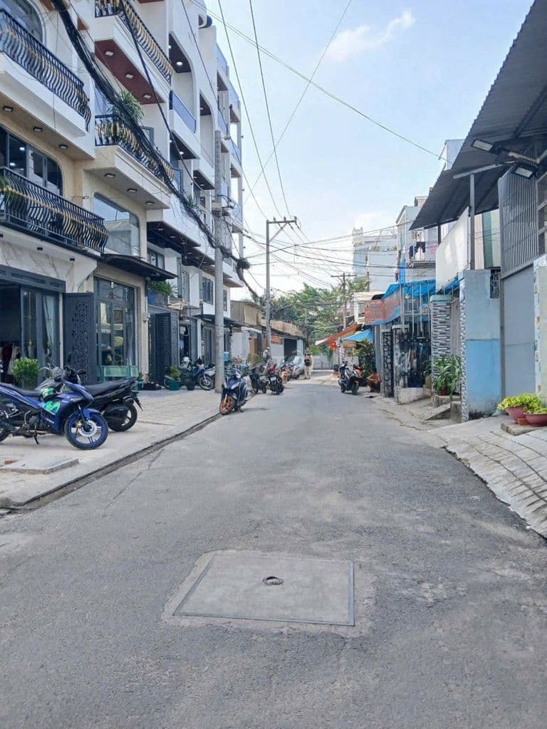 NHÀ HẺM XE HƠI 213 LÊ ĐÌNH CẨN, Q. BÌNH TÂN (4 x 17m), Giá 7.395 tỷ