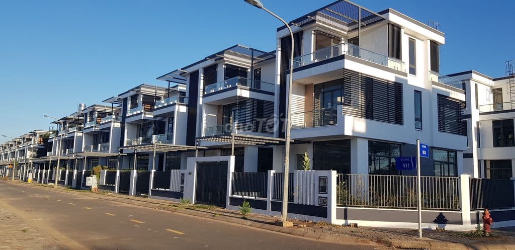 Rổ hàng Nhà phố Đông Tăng Long. 5x20 giá 7.8 tỷ- song lập 8x20 11 tỷ