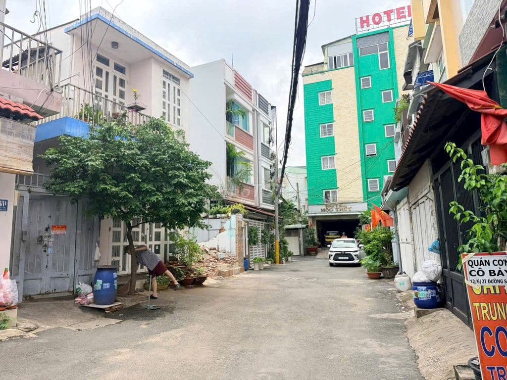 BÁN ĐẤT TRỐNG - TIỆN XÂY MỚI - KHU VỰC TRUNG TÂM - 100m2