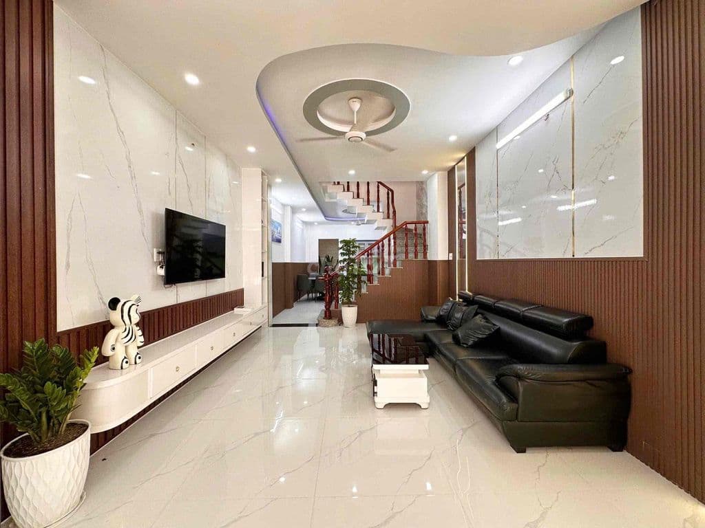 Gần khu Tên Lửa - 3 Tầng - Nhà mới - 4X25M - Hẻm xe hơi 1 sẹc.