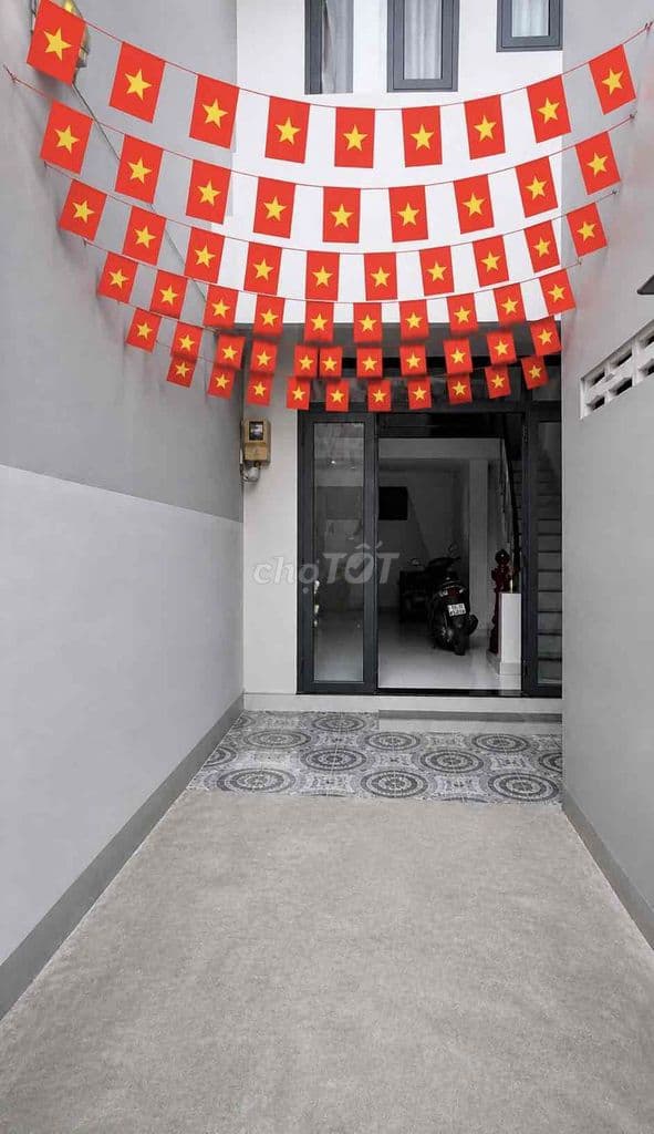NHÀ 5 TẦNG LẠC LONG QUÂN P10 QUẬN TÂN BÌNH