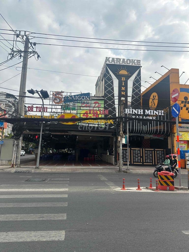 Nhà 2 mặt tiền đường nguyễn thị thập ngay lotte mart Q7