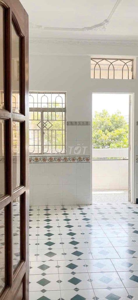 Chính chủ bán nhà lầu 2 chung cư C1 Tân Vĩnh, 89m2 căn góc view nội kh