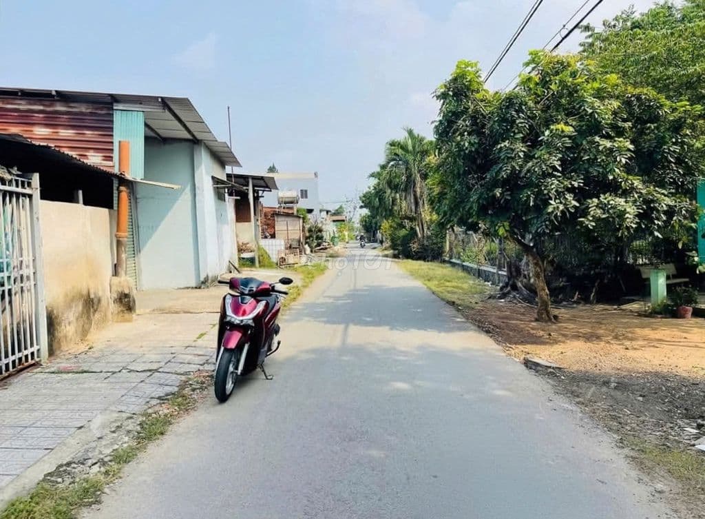 Chính chủ cần bán lô đất mặt tiền Nguyễn Thị Hẹ có sổ hồng giá 570tr - Ảnh 3