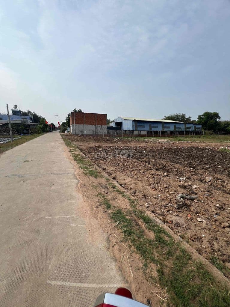 Bán đất đường Bầu Trâm, huyện Củ Chi, giá 970 ngàn/m2, dt: 1443,9 m2 - Ảnh 3