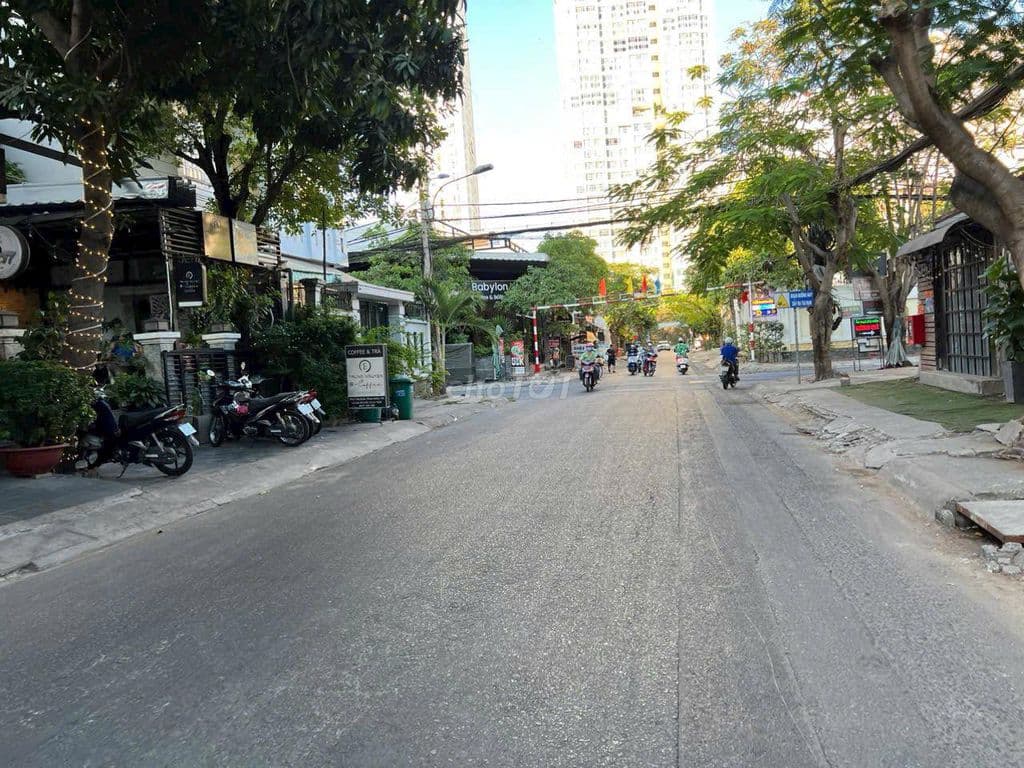 Đất sổ đỏ Làng Đại Học Khu AC , Phước Kiển, DT: 10x25 . Giá :70tr/m2 - Ảnh 3