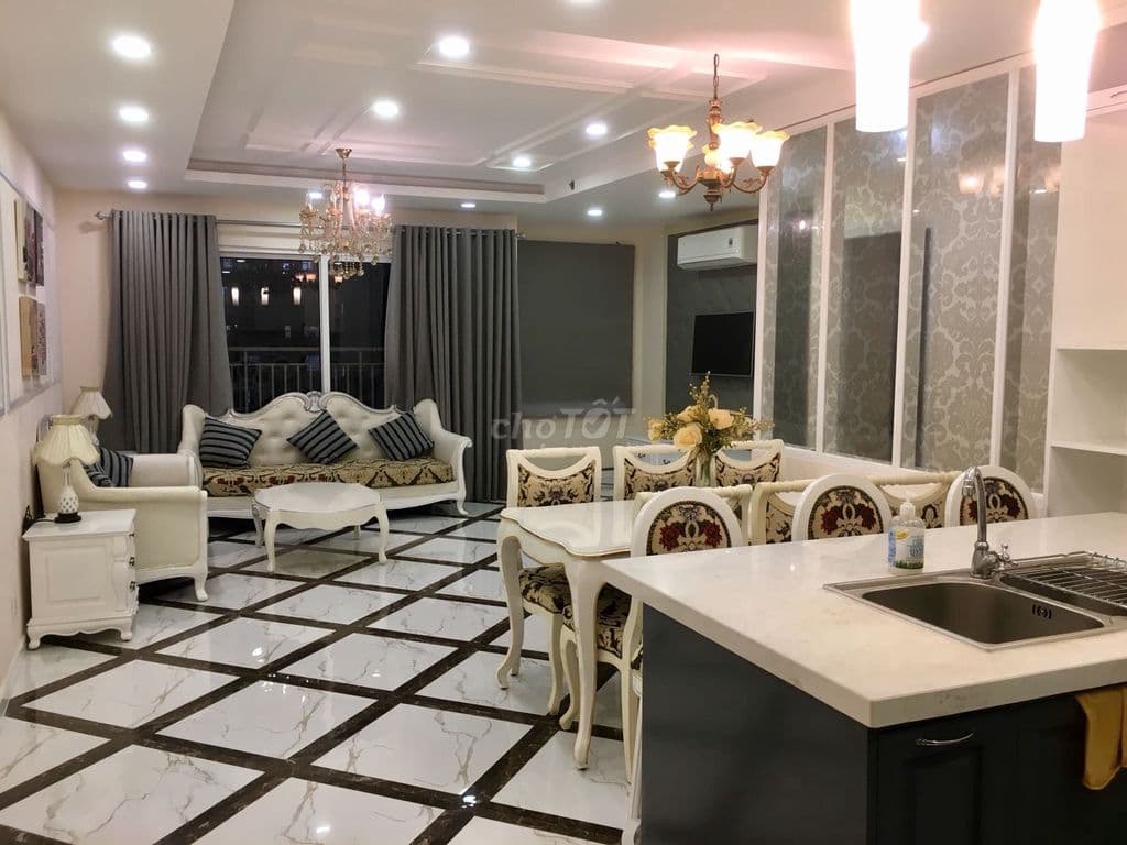 Cần bán căn hộ Sunrise City North, Q.7, 9.2 tỷ