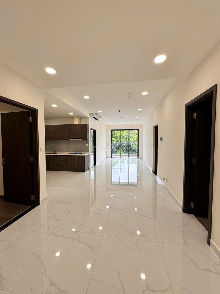 Cực hot! Duplex Centery 160m2, 2 tầng giá bán chỉ 15 tỷ, Celadon City