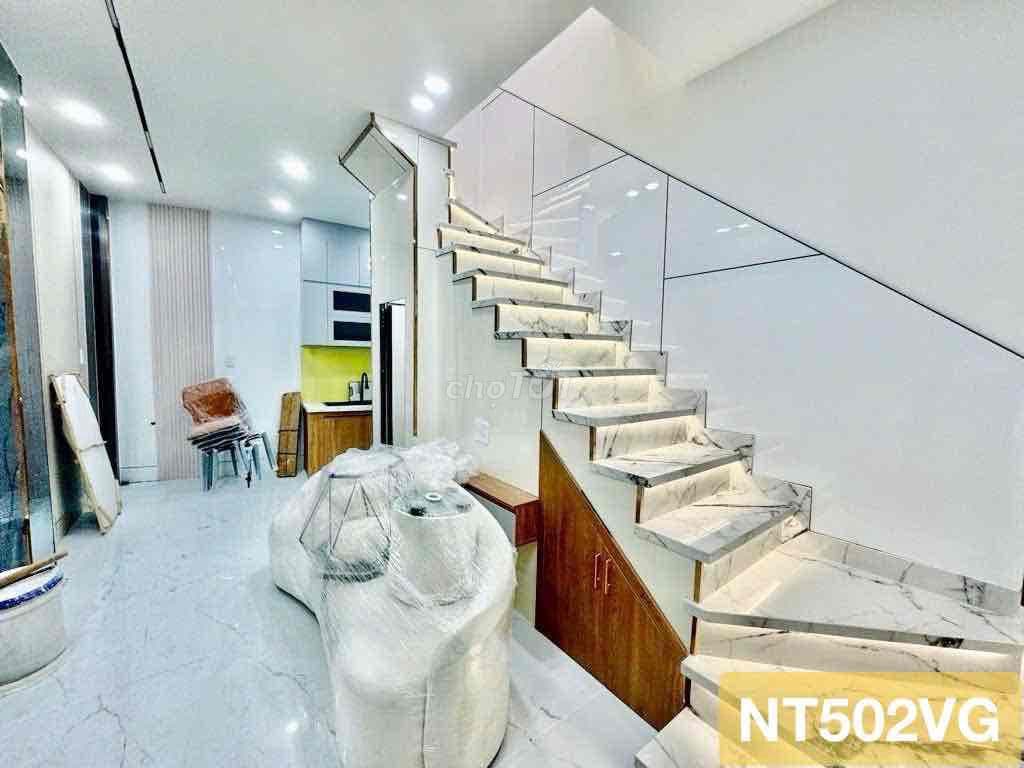 Nhà mới đẹp Thống Nhất, full nội thất cao cấp, sát HXH, sổ hoàn công - Ảnh 3