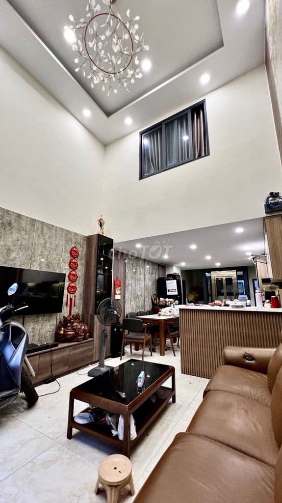 BÁN NHÀ GÒ DẦU, 5 TẦNG, THANG MÁY, 4x13.5M, SÁT AEON MALL TÂN PHÚ - Ảnh 2