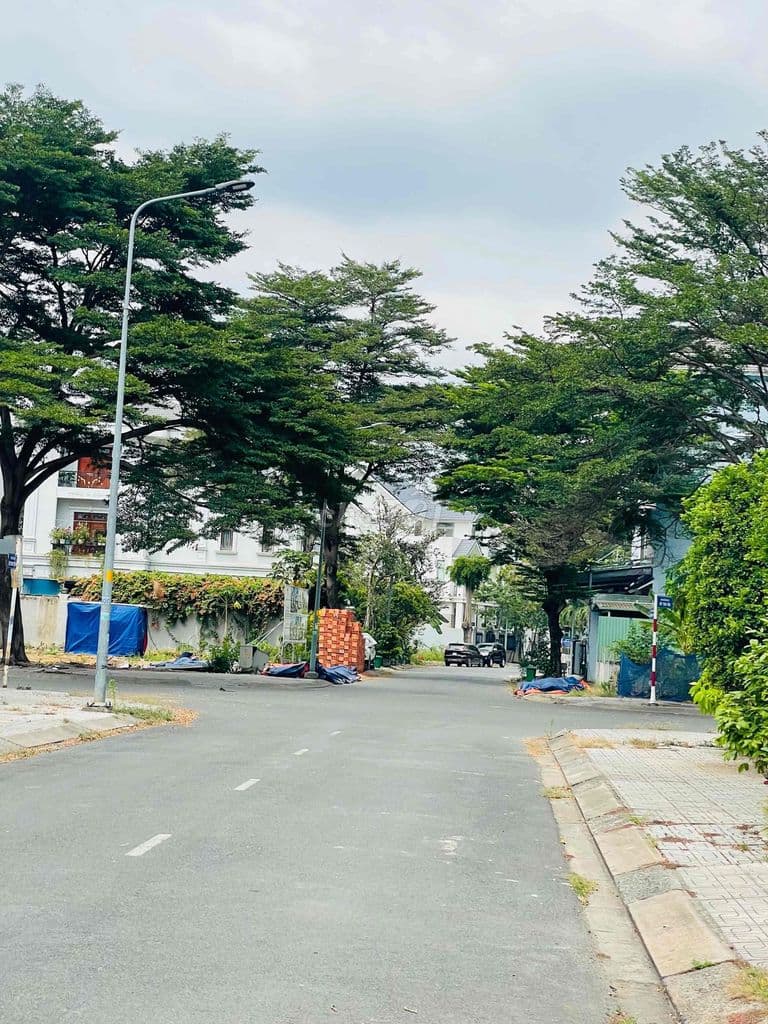 Bán đất 10x16m đường 12m KDC Gia Hoà P. Phước Long B Q.9 cũ