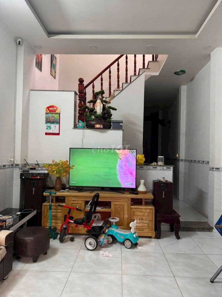 Nhà 1 trệt 1 lầu 4x18m, hẻm thông Quốc Lộ 22 - Song Hành, Trung Chánh