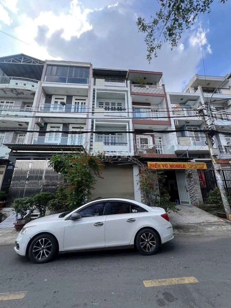 Bán Nhà Mặt tiền đg 33 An Dương vương ,p10 Quận 6