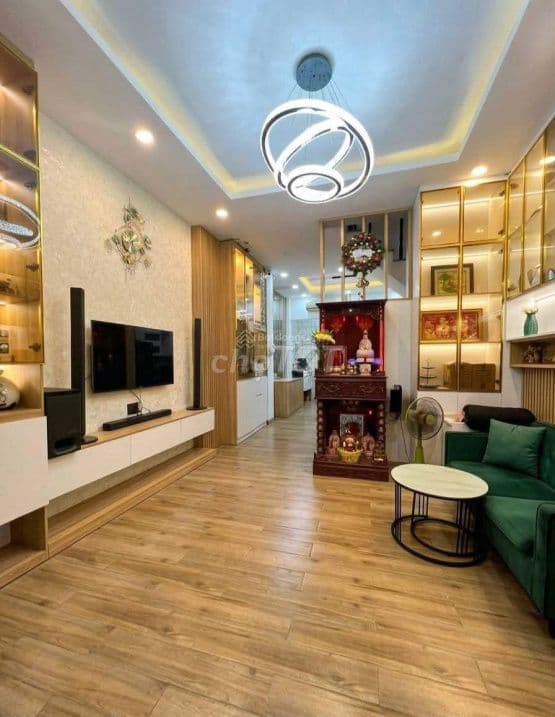 Nhà phố 4 tầng, 5PN, ngang 4.2m, hẻm 3.5m, Mễ Cốc Q8 sát Q6