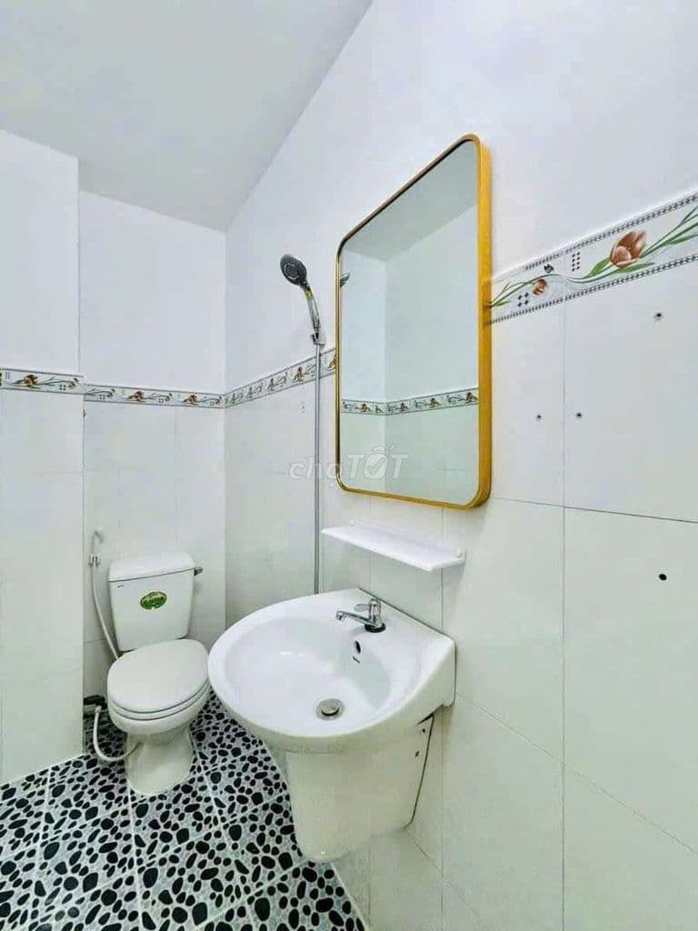 Chủ cần bán gấp căn nhà đẹp cho thuê hoặc ở đều được - Ảnh 3