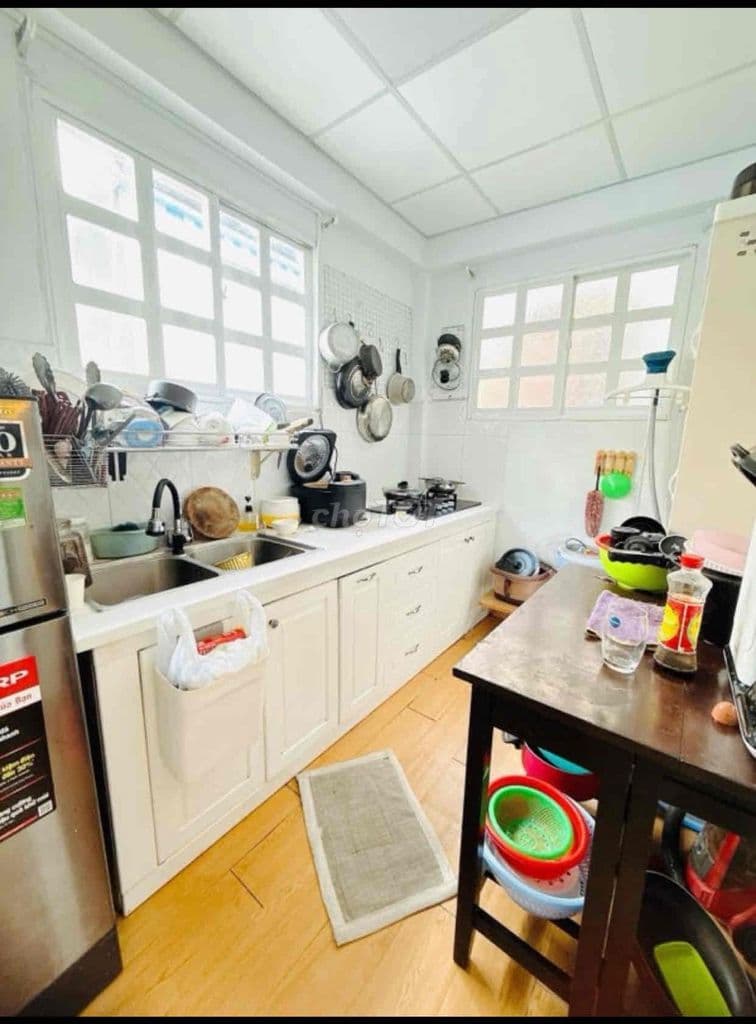 🔥 HƠN 3 TỶ SỞ HỮU NHÀ NGAY HÀNG XANH – SÁT QUẬN 1 🏡 28m², 1 trệt 2 lầ