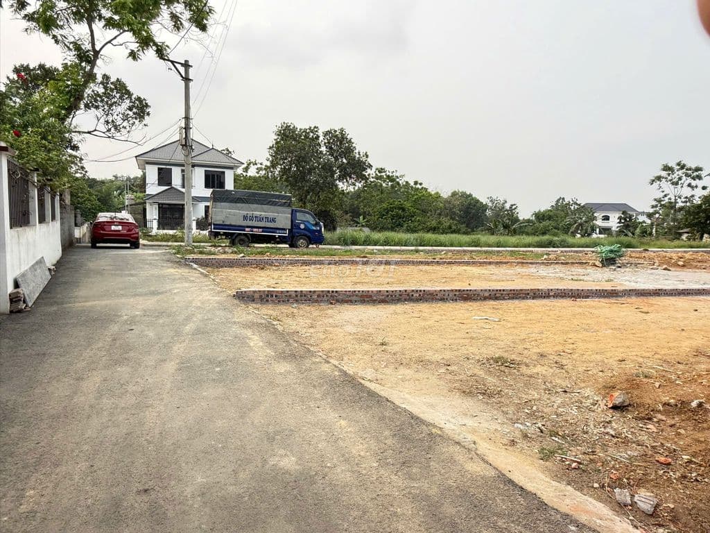 Bán 6lô đất full thổ cư tại Hòa Thạch-Hòa Lạc,gần cnc Hòa Lạc,