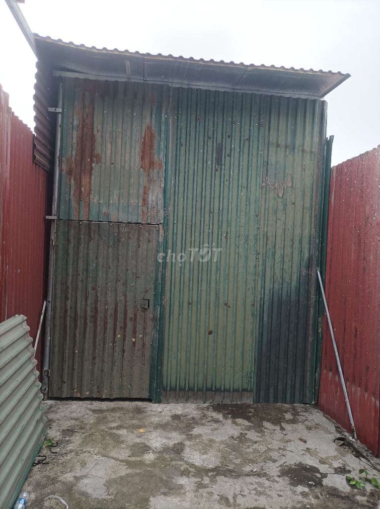 Bán nhà tôn 30m2 ngõ 254 VĨNH HƯNG