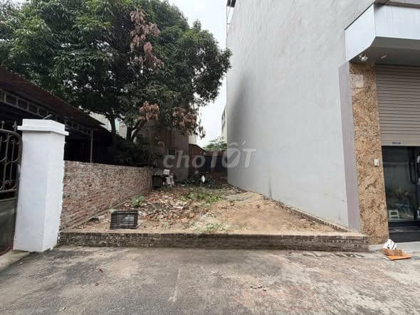 bán đất 67,7m gần chợ z153 Đông Anh