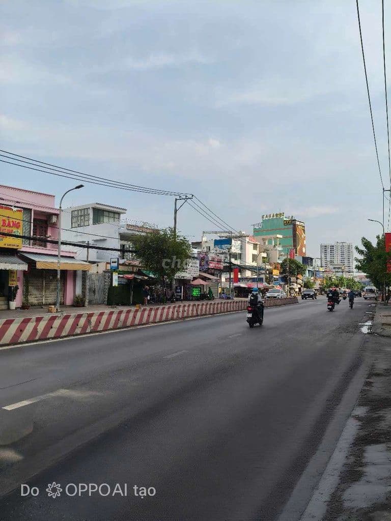 CHỊ LAN RAO BÁN NHÀ MẶT TIỀN, CHỈ 5,4 TỶ GẦN LÂM VĂN BỀN, QUẬN 7 - Ảnh 2