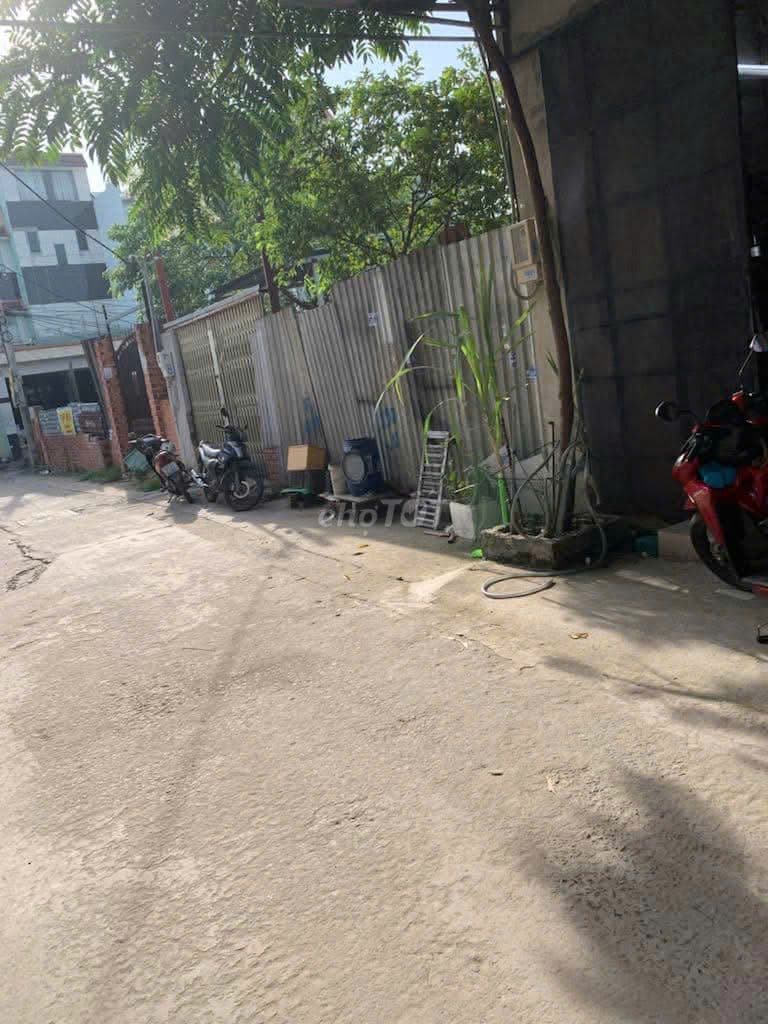 2 mặt tiền , 2 sec Nguyễn Văn Quá, 128m2, 58,9m2 thổ, Đông Hưng Thuận