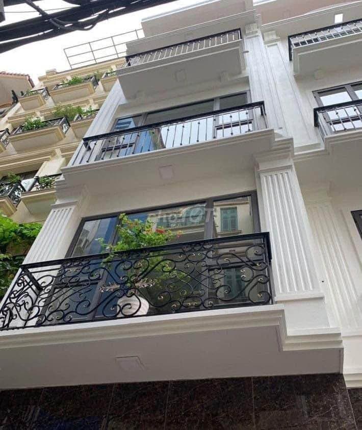 bán nhà 6 tầng lô góc gần Ngã Tư Văn Cao