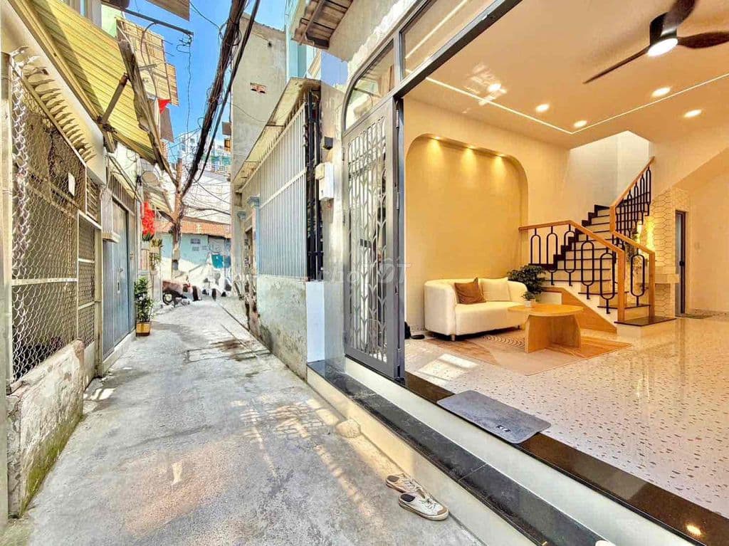 Chính chủ bán nhà Bùi Đình Tuý 3 tầng ngang 4.5m sát hẻm xe hơi - Ảnh 2