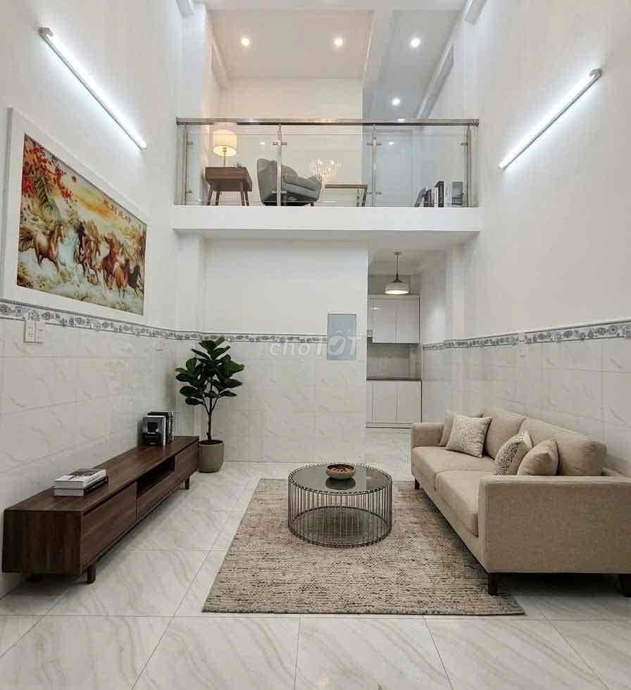 Chỉ hơn 6 tỷ có nhà 2 mặt thoáng DT TO 4x19m. Ngay Nguyễn Thị Thập