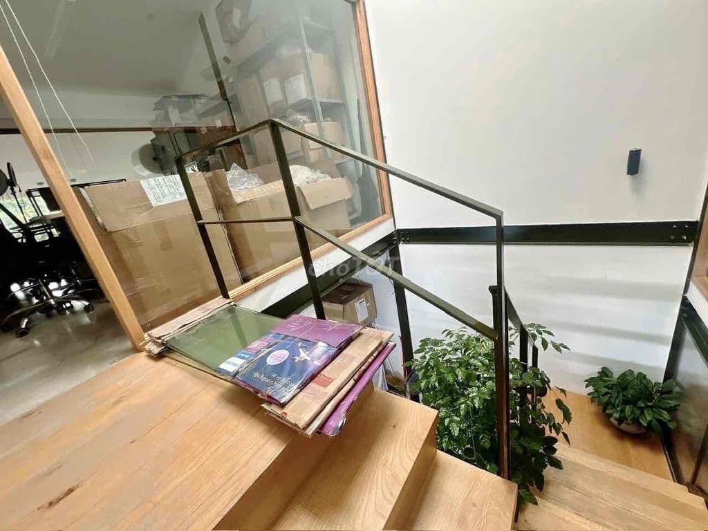 NHÀ MẶT TIỀN, DÒNG TIỀN 20TRIỆU/THÁNG, HBC THỦ ĐƯC