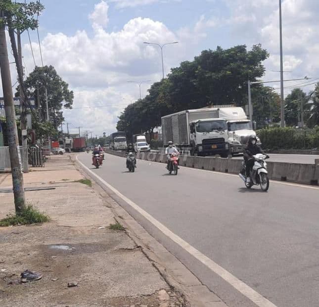 Kho Xưởng 1400m Mặt Tiền Quốc Lộ 1 Tam Bình Thủ Đức thu nhập 120 Triệu