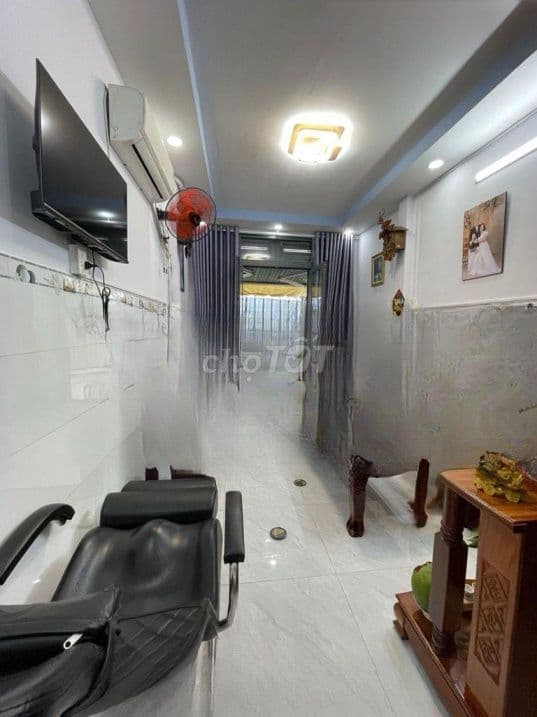 Bán Nhà tại Bình Trị Đông, 27m2, giá siêu hời, Hẻm xe hơi thông thoáng - Ảnh 3