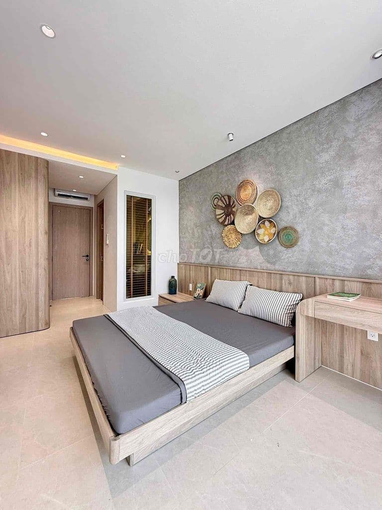 • HẺM XE HƠI THÔNG - PHAN VĂN HÂN - P. GIA ĐỊNH - DT: 45m2 - 3PN (1P)