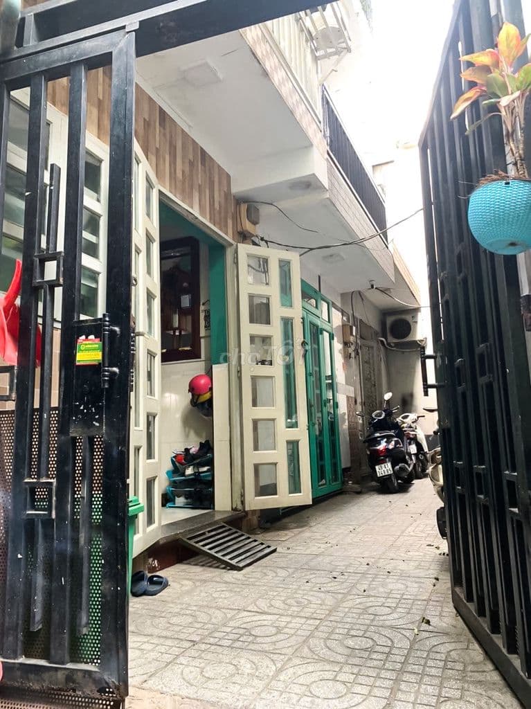 CHÍNH CHỦ CẦN BÁN NHÀ TRUNG TÂM TP.HCM