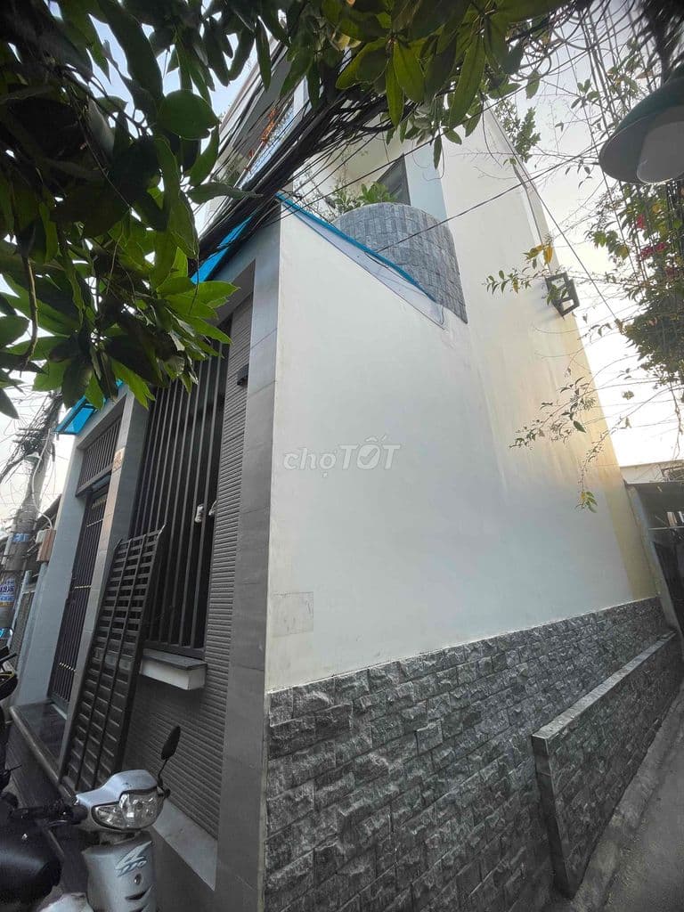 Nhà hẽm Huỳnh Tấn Phát mới hiện đại, thông thoáng, ngang 5m