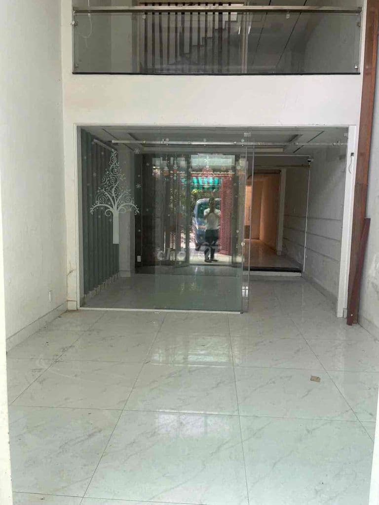 Bán nhà KDC An Sương, Q12. 4x20m, 1 lững, 2 lầu, đường xe hơi - Ảnh 2