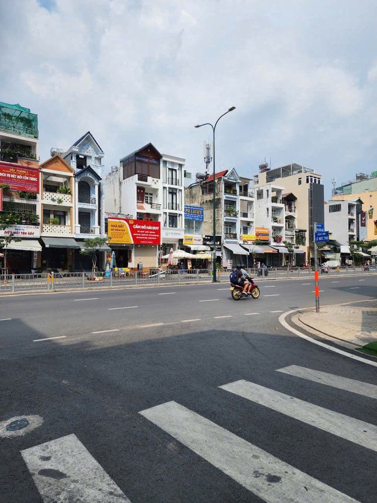 Bán lô đất Dương Quảng Hảm DT 3,57 X 24 Gía 8,5ty/tl