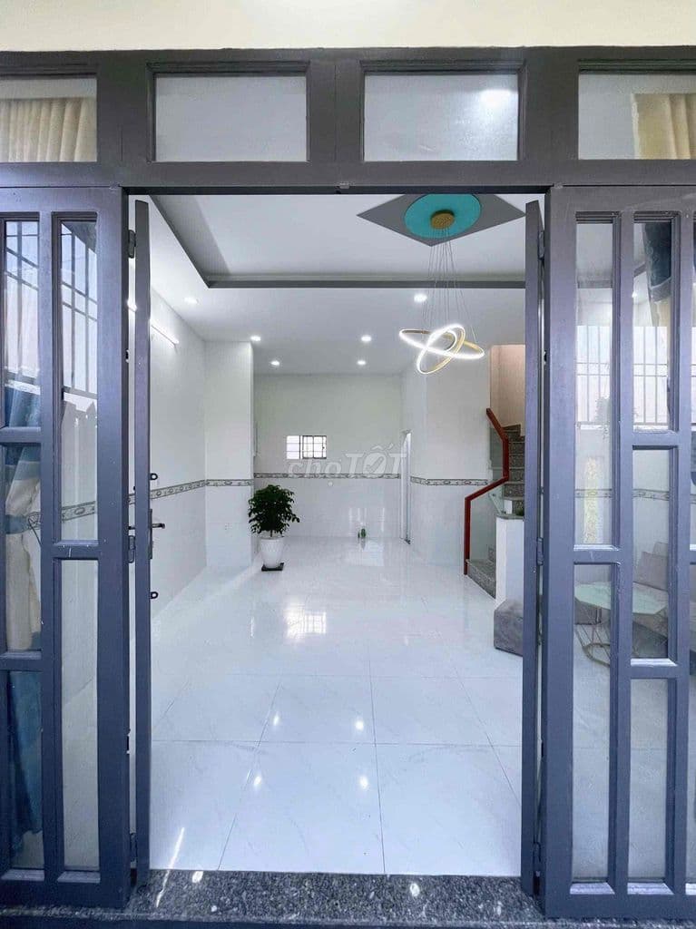 NHÀ CÁCH NGÃ BA GIỒNG 3KM GIÁ CHỈ 690 TRIỆU - Ảnh 2