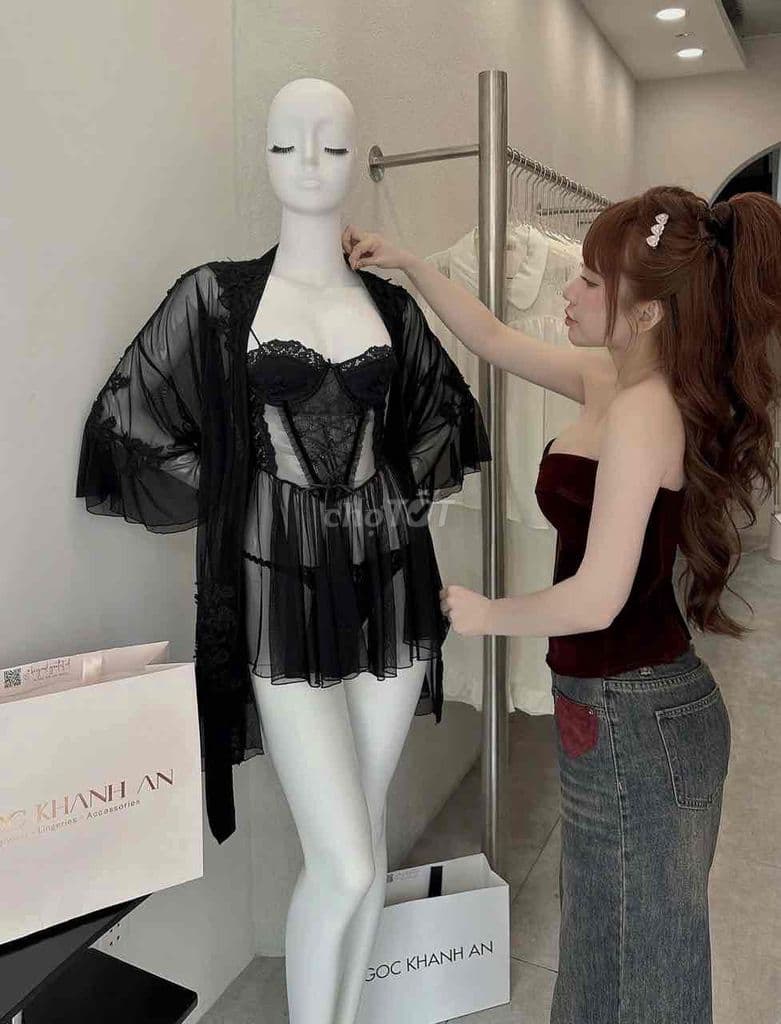 Sang mặt bằng Vip Quận 3 full nội thất mới