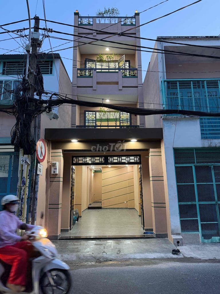 Giảm sốc 800tr bán gấp nhà Mt 07 Hồng Lạc, P.Bảy Hiền: 4x15.8m 3lầu st