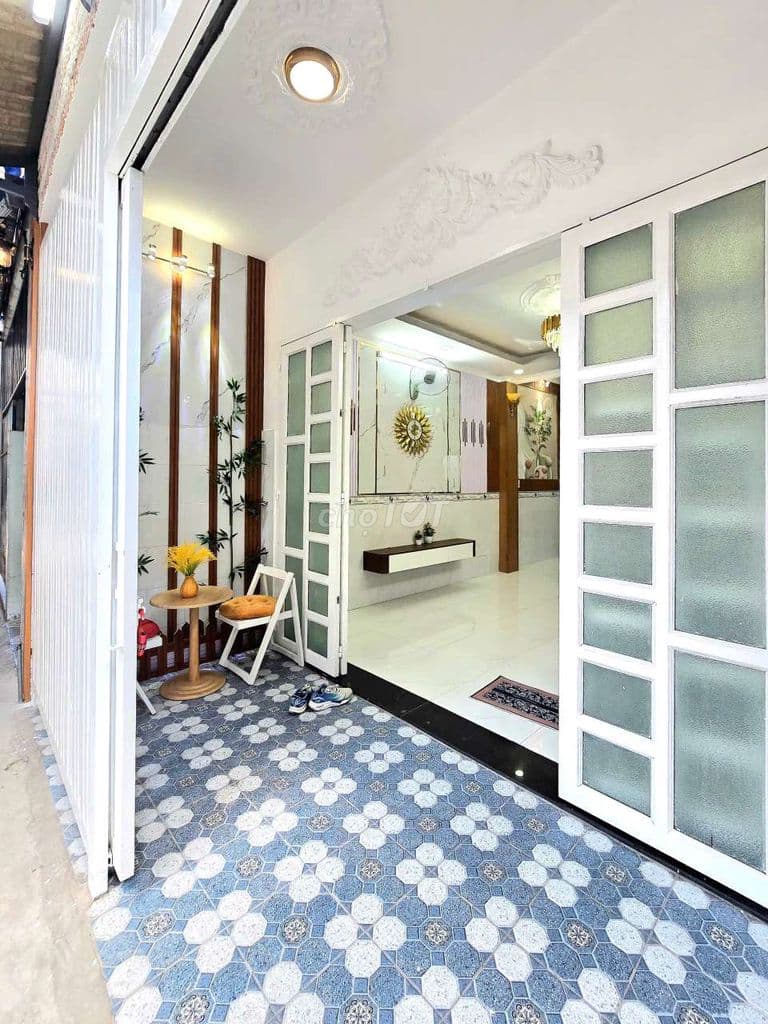 Nhà mới đẹp vào ở liền gần Phú Mỹ Hưng quận 7 - Ảnh 2