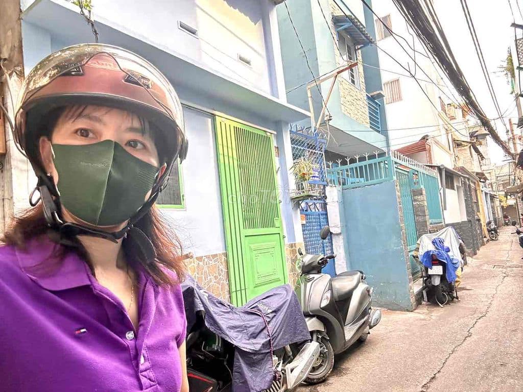 Bán nhà 52.1 m2 Đ.xóm chiếu chỉ 4.1m2, đi Tôn Đản, Khánh hội.