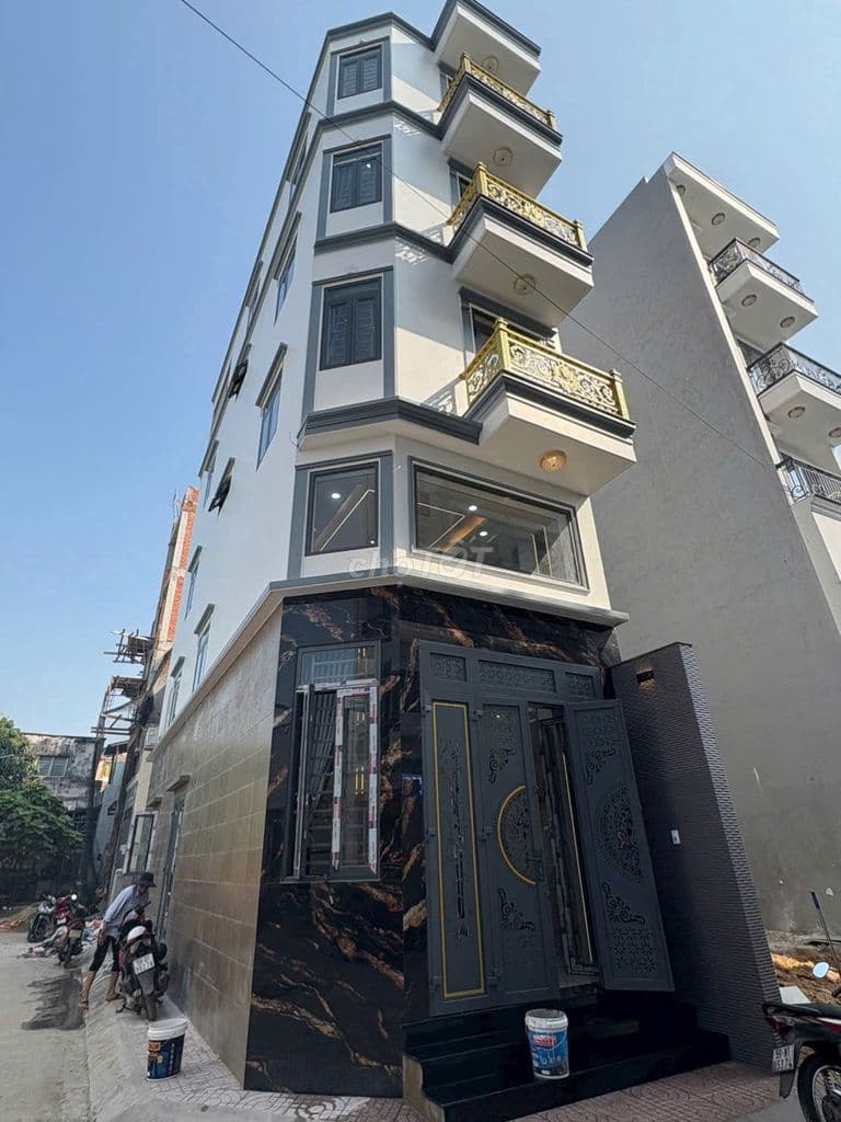 Bán nhà góc 2 mặt hẻm xe hơi đương Tỉnh lộ 10 4.5 x15 đúc 4 tấm