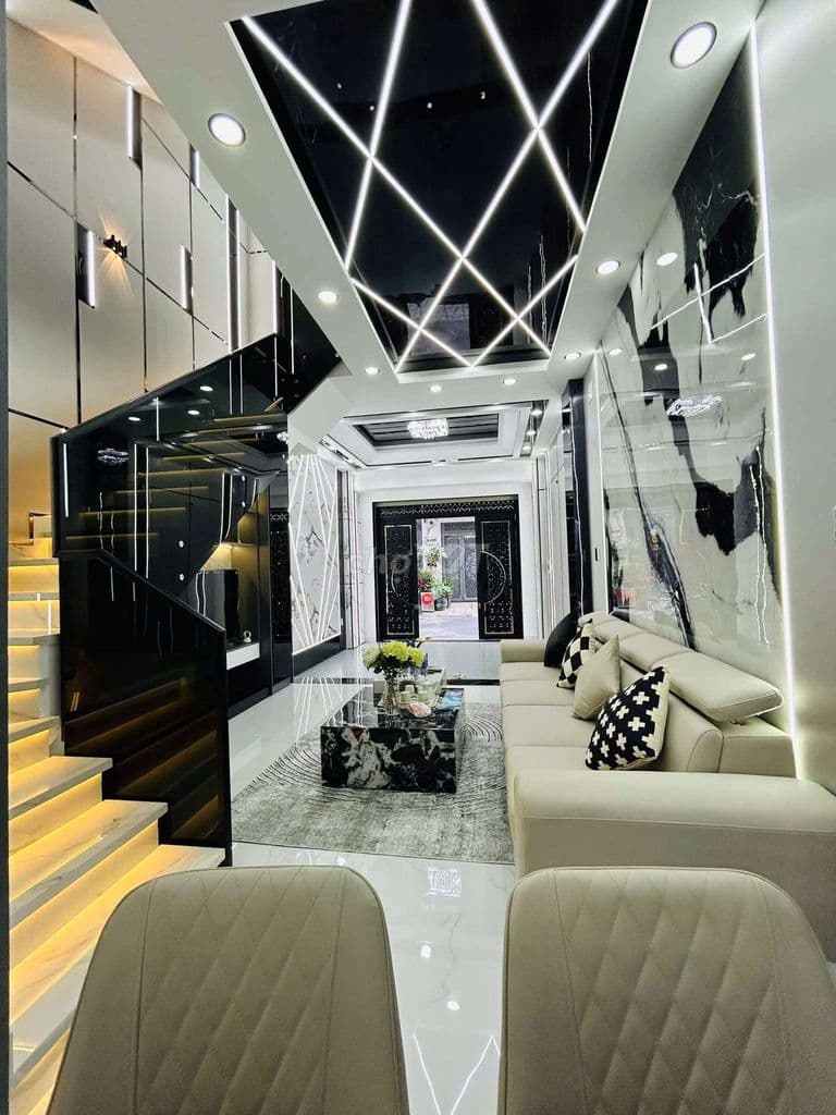 khu dân cư 4 tầng cạnh Phú Mỹ Hưng quận 7 giá 8 tỷ 100