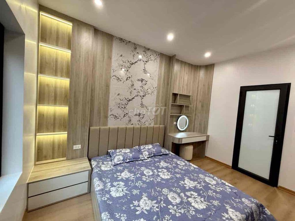 Vũ Tông Phan, Thanh Xuân sổ đẹp ô tô tránh - Ảnh 3