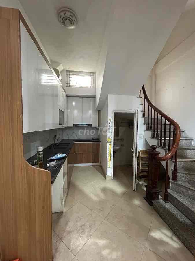 CẦU GIẤY 45m x 5 Tầng Hơn 8 Tỷ,Ngõ Nông Gần Phố, Dân Xây Chắc Chắn