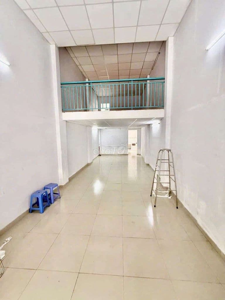 Bán Nhà Mặt Tiền Kinh doanh chợ Bình Long - Ảnh 2