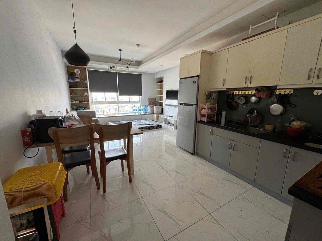 Bán gấp căn hộ Central Plaza, gần Sân Bay, 65m2 2PN-2WC có Sổ Hồng